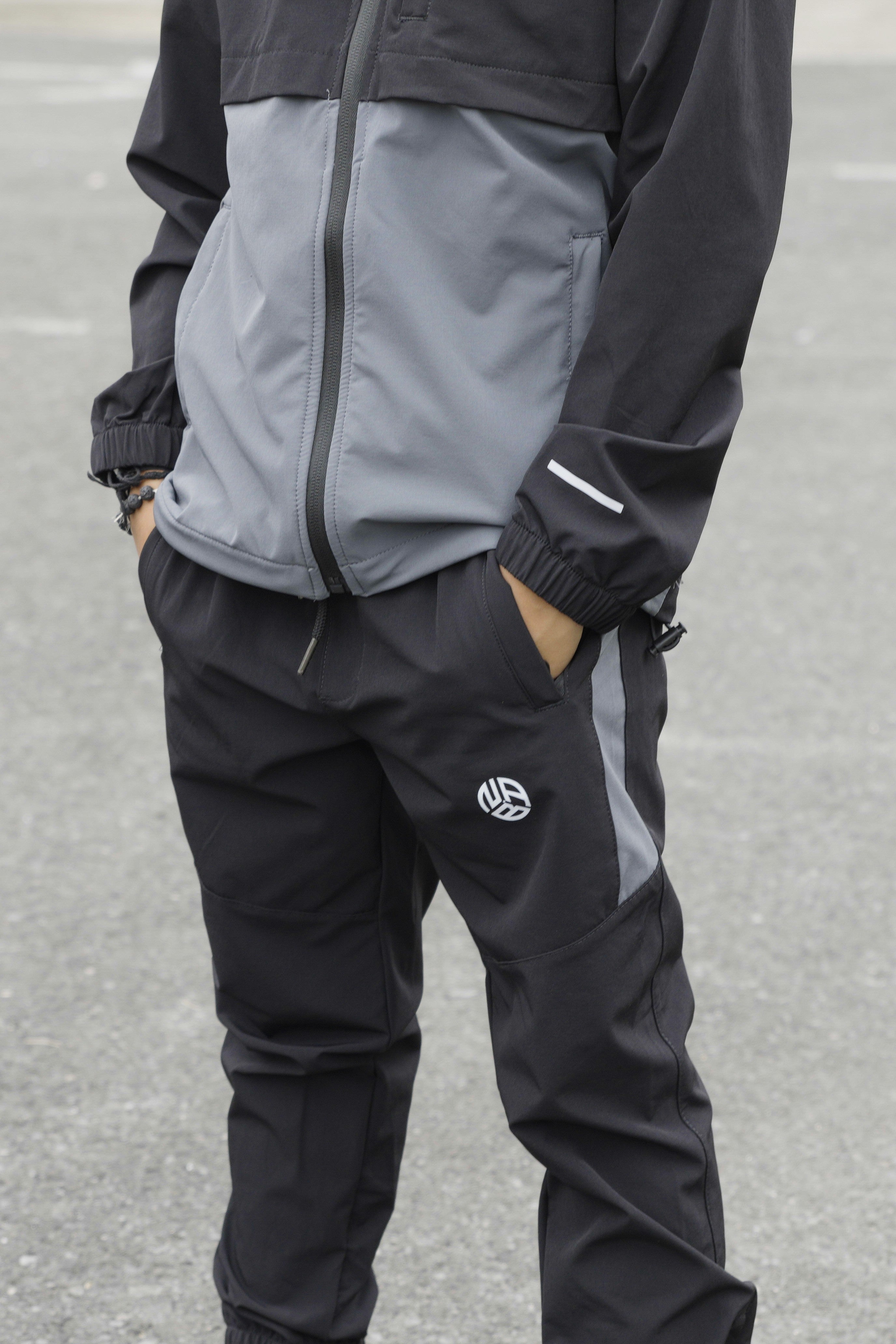 Motion Enfant Noir Gris