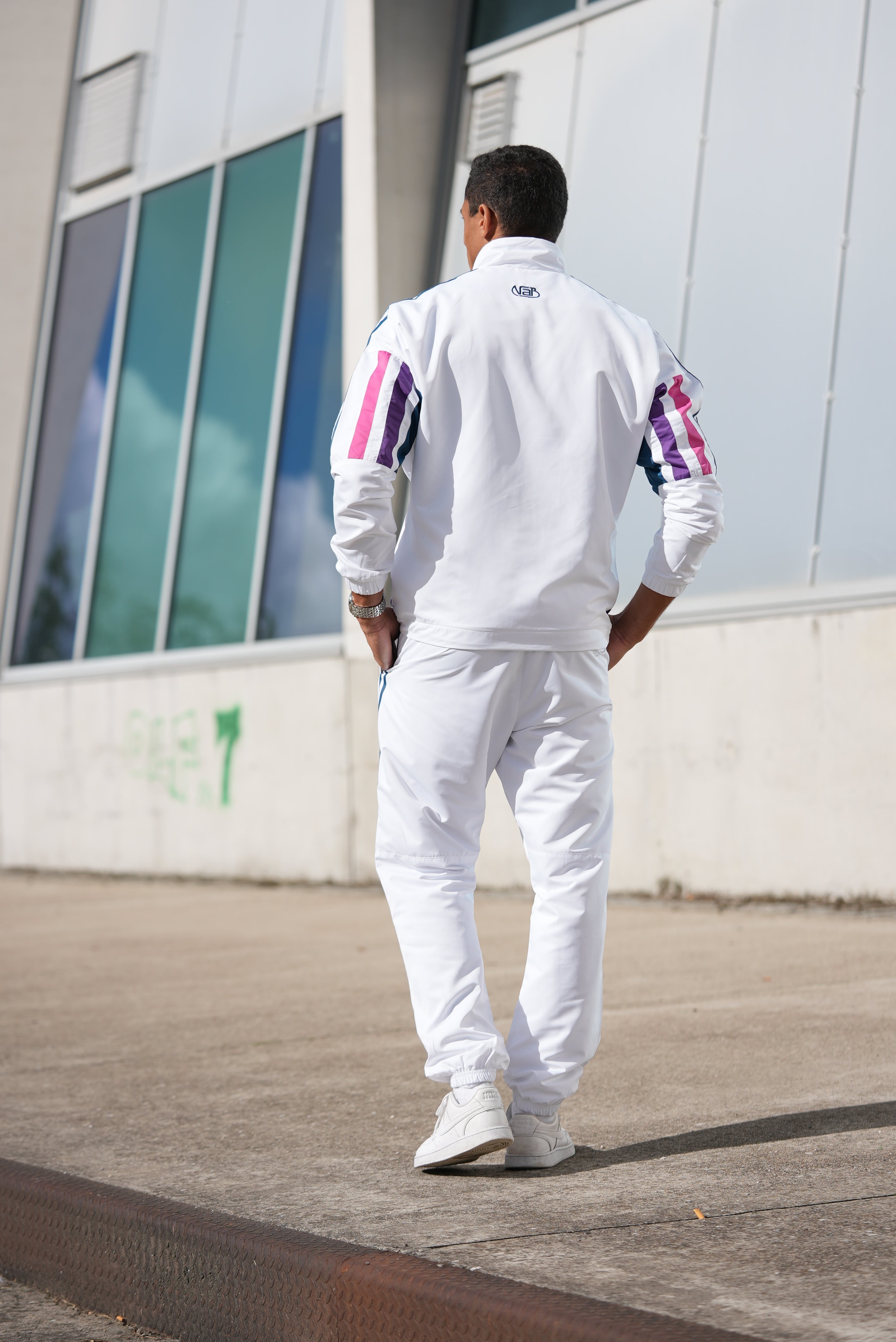 Vintage Pink White