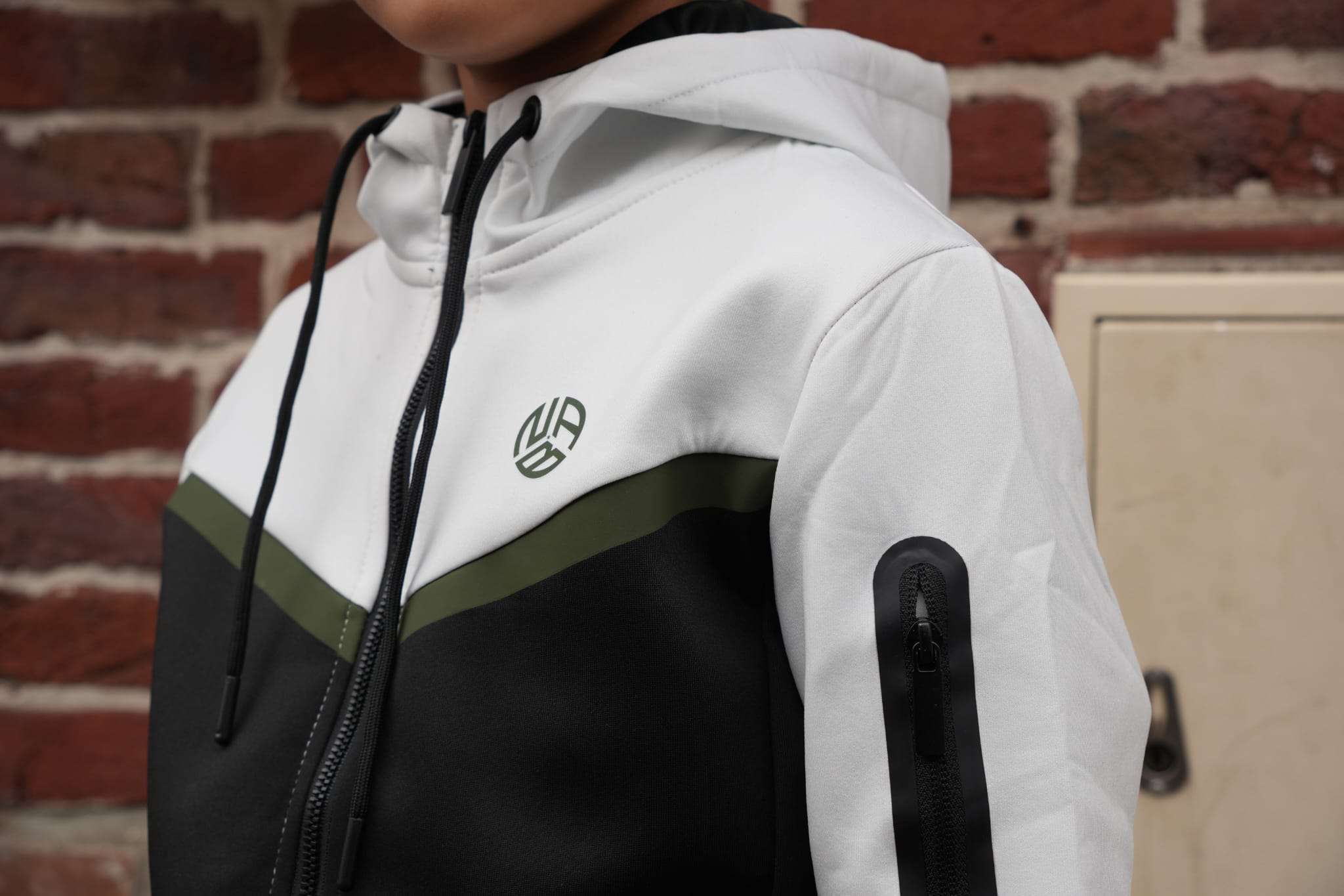 Tech Blanc Noir Vert