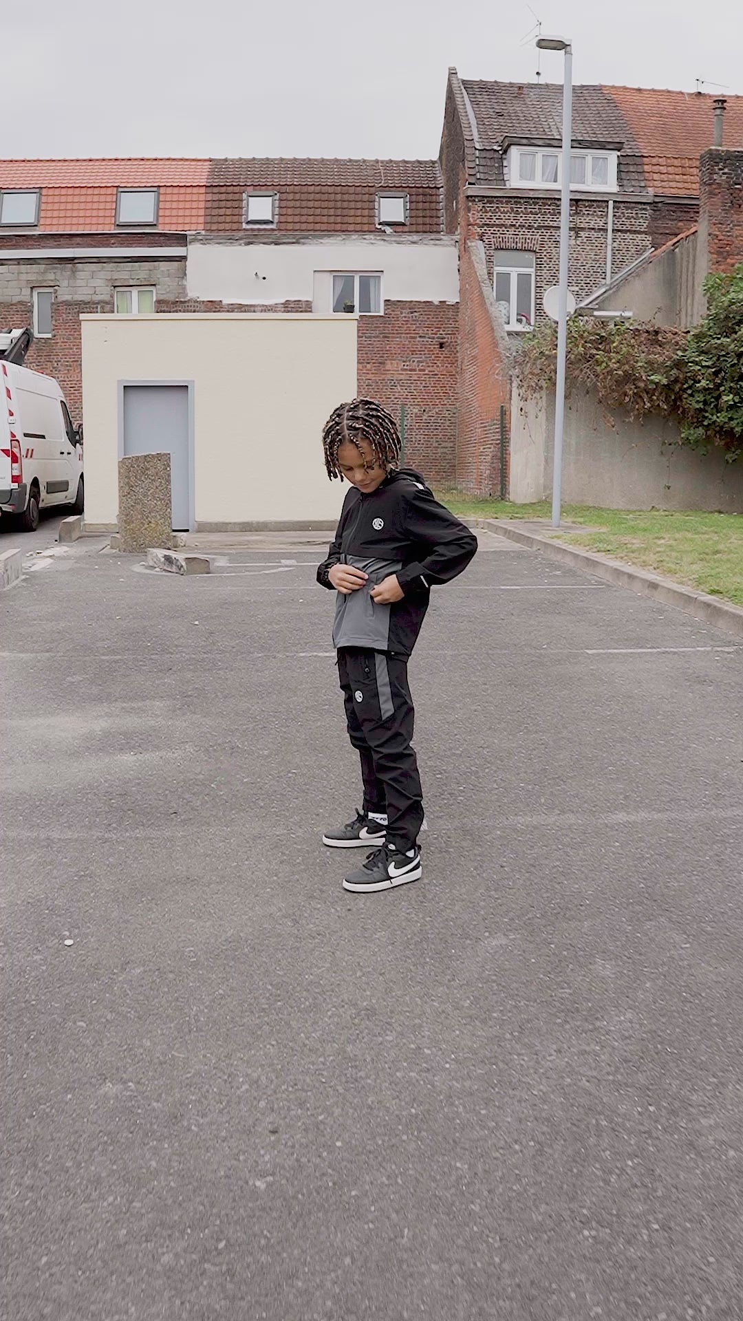 Motion Enfant Noir Gris