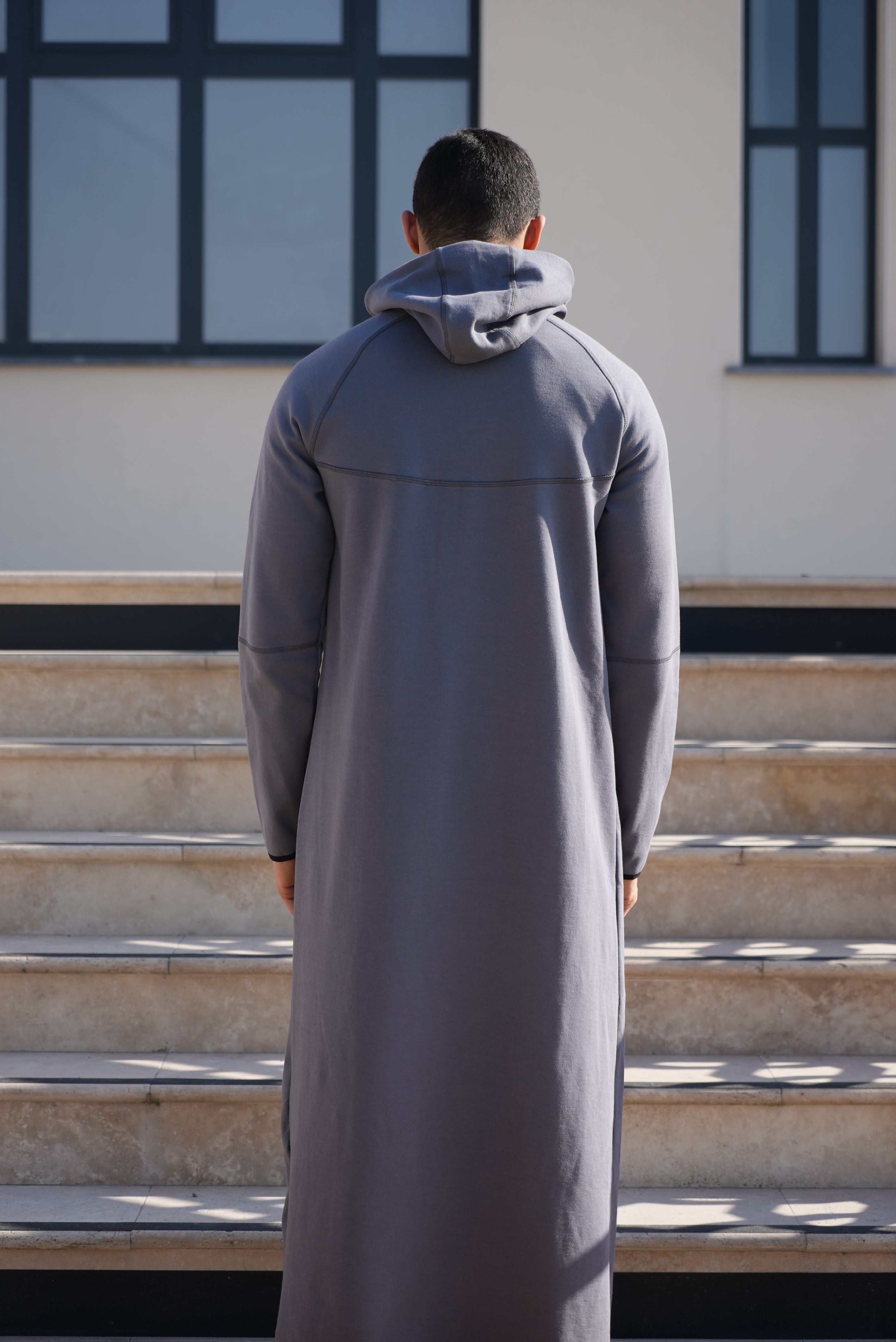 Qamis Gris