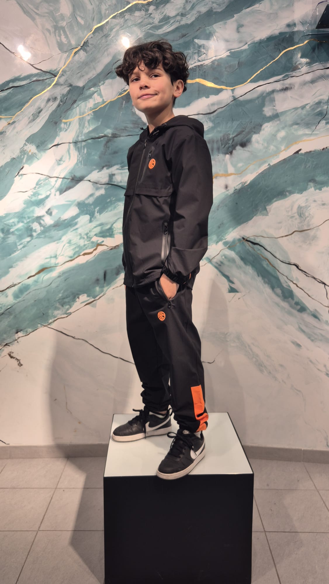 NAB kids line orange et black
