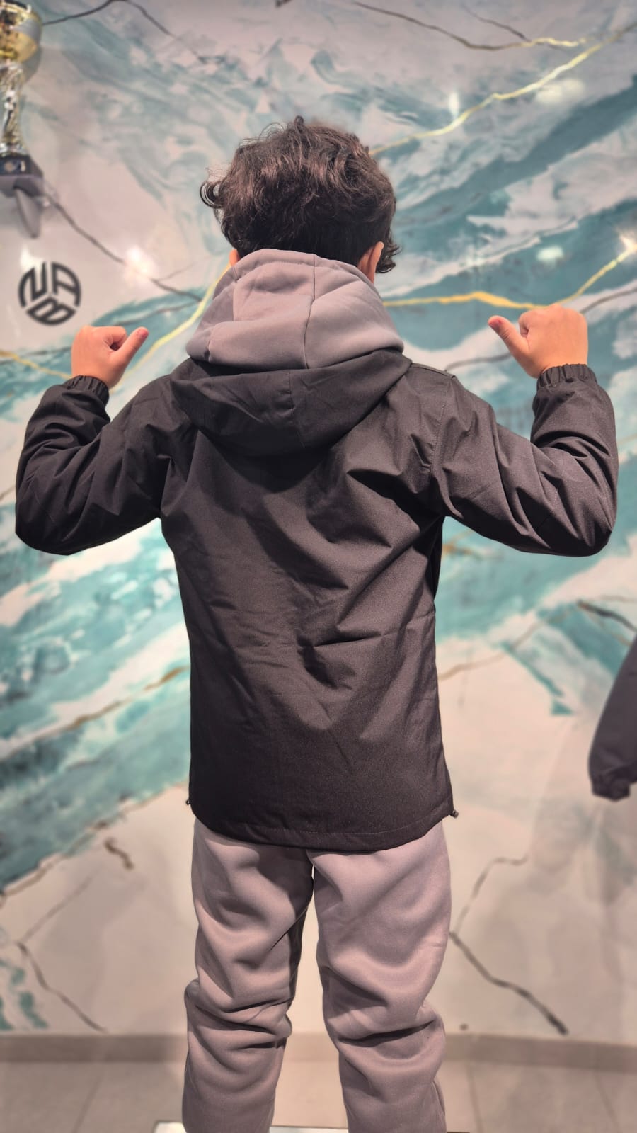 Nab jumper black