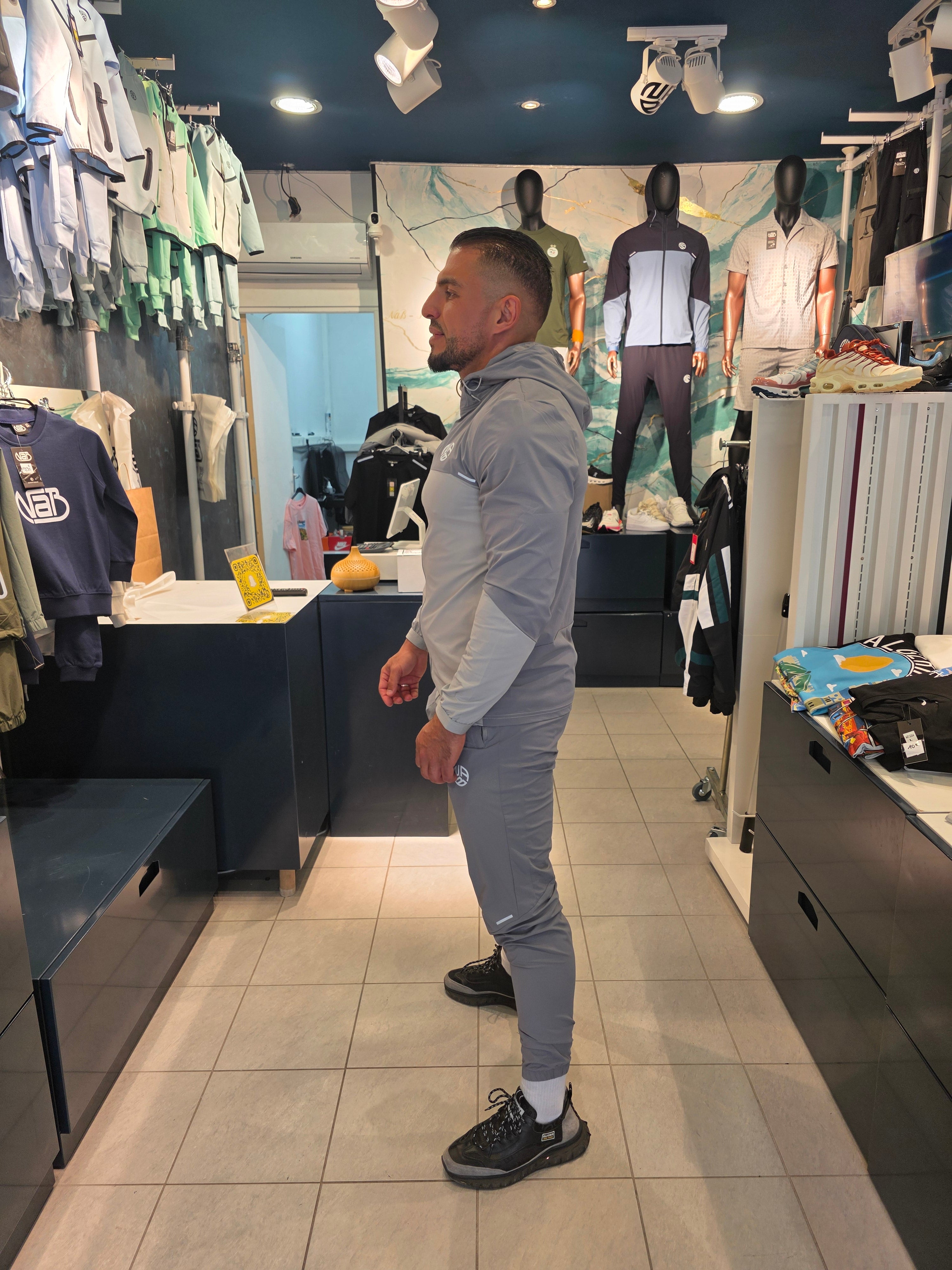 Aero Gris