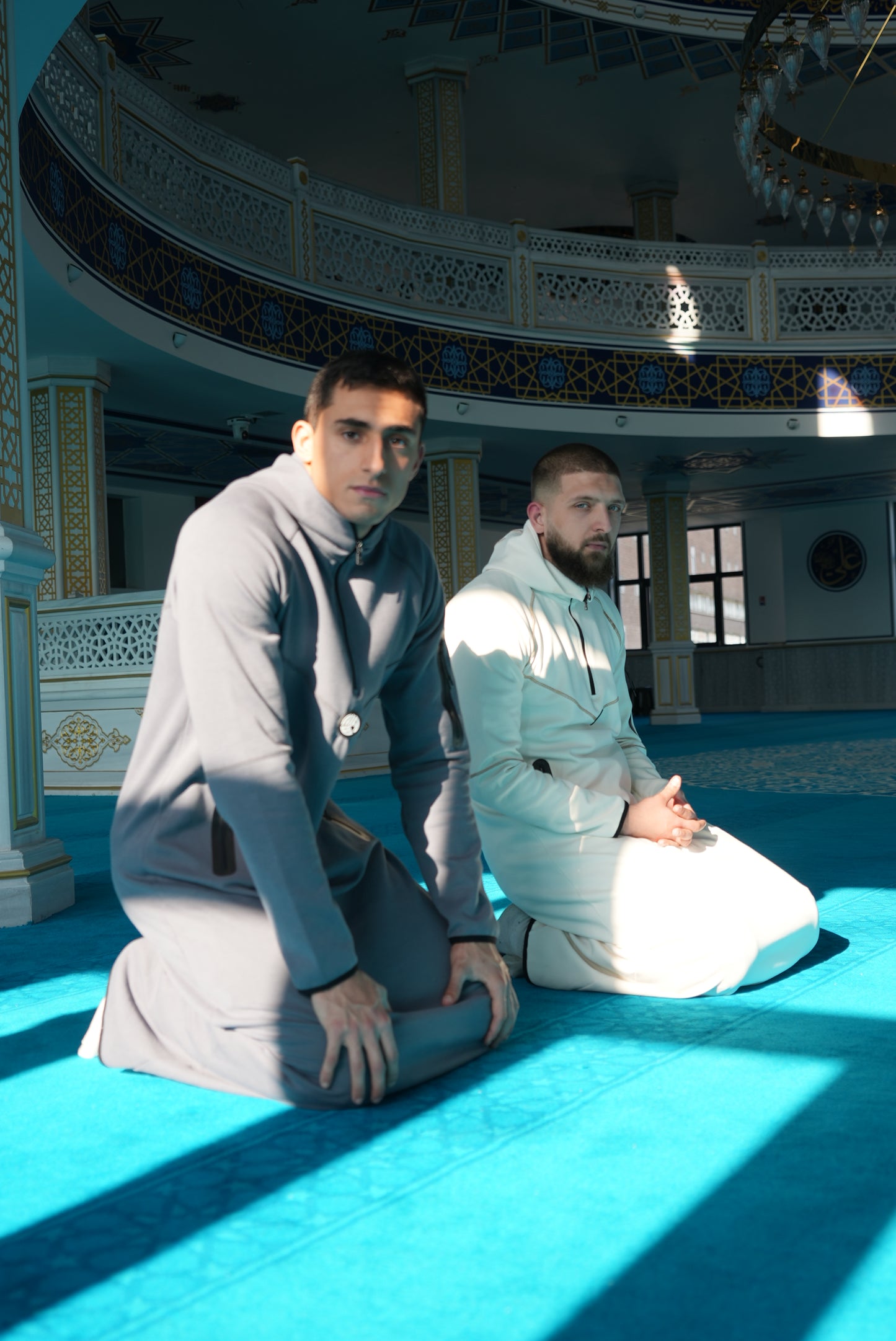 Qamis Sportwear Gris Fumé